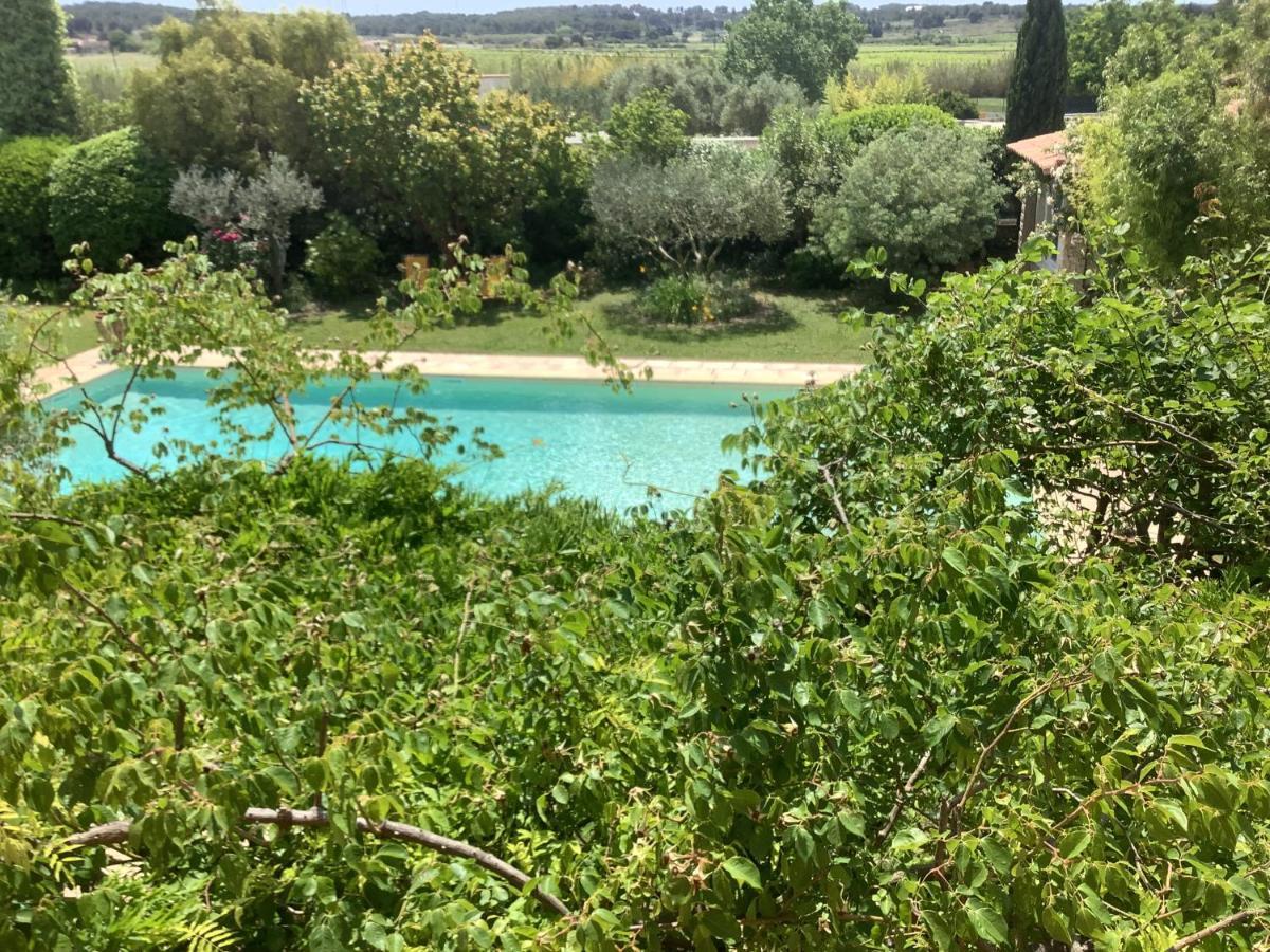 Le Mas Des Oliviers Martigues Bagian luar foto